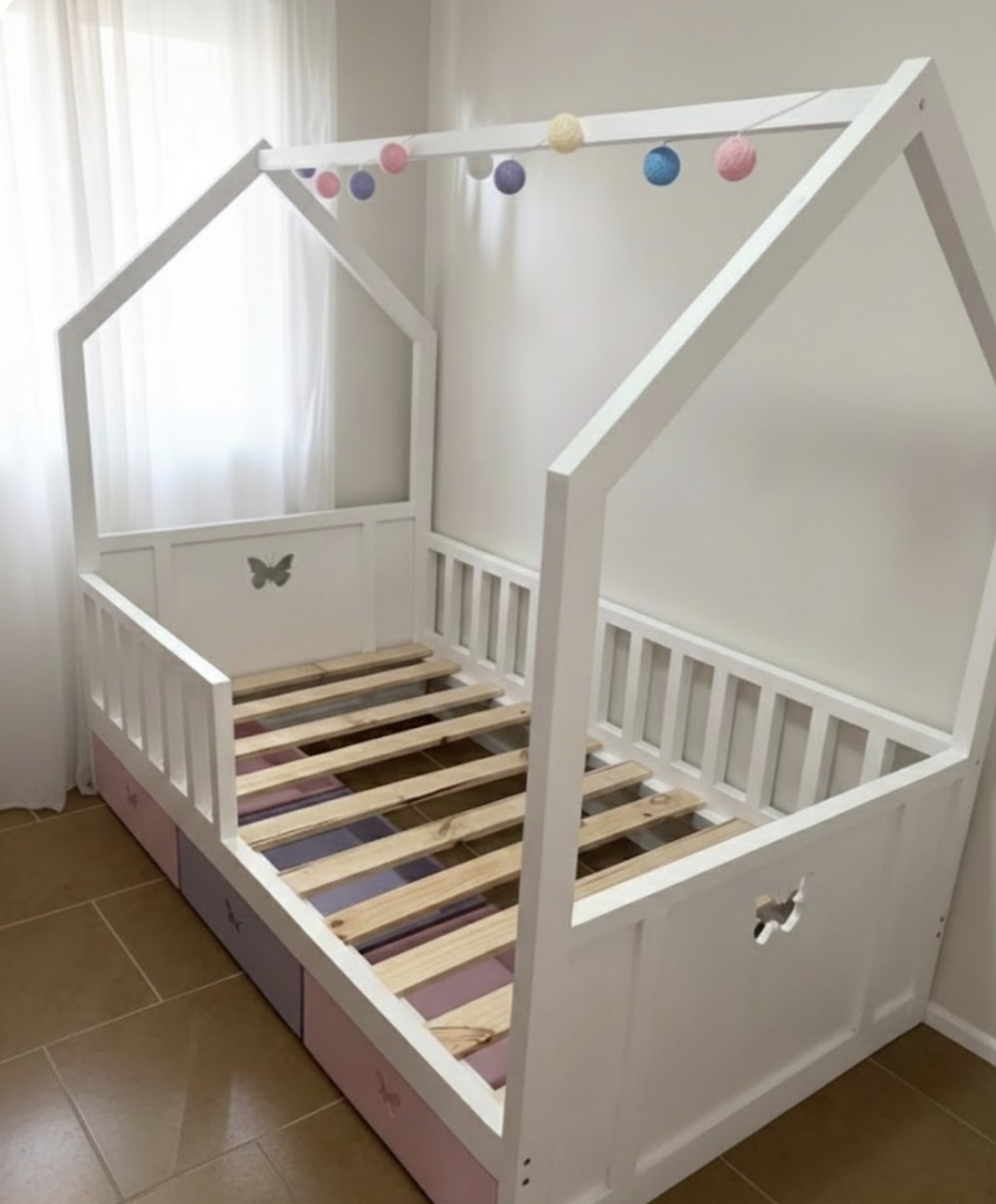 Cama Casita Isi
